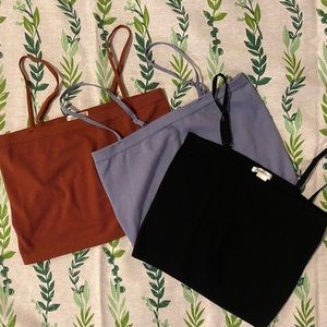 Three pack crop tops. Brown, light blue, black